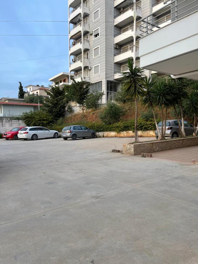 Donantelo Hotel Vlore Vlorë Esterno foto
