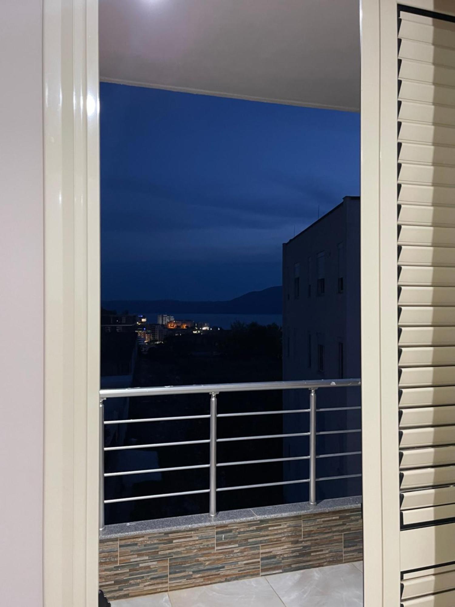 Donantelo Hotel Vlore Vlorë Esterno foto